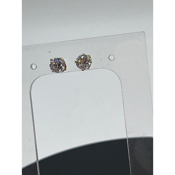 DRT 14K Yellow Gold 5 mm Solitaire Round Prong 1.00 ctw CZ Stud Earring - Picture 7 of 16